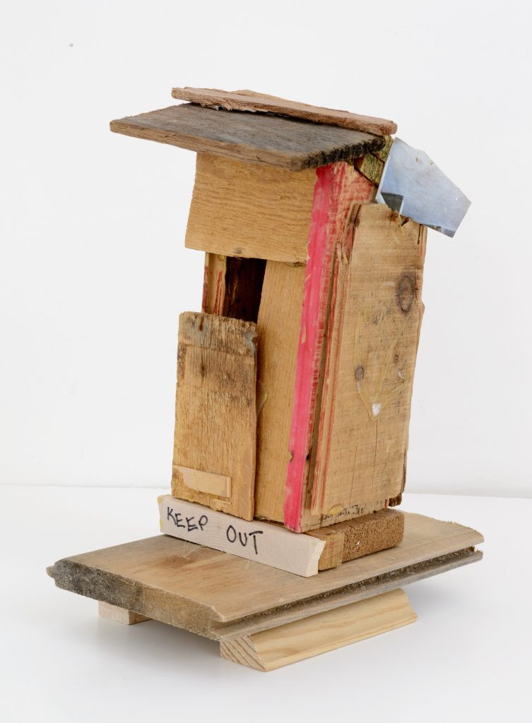 Beverly Buchanan, Keep Out, 1991. Collection privée. Courtesy de l’artiste, Estate of Beverly Buchanan et Andrew Edlin Gallery, New York