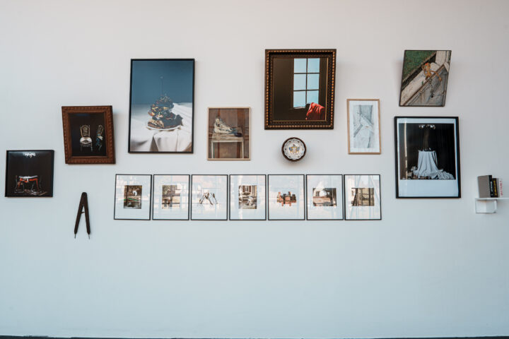 Vue de l'exposition "À la gloire de l'objet" - Estelle Hoffert au FRAC Alsace - Crédit photo : Sébastien Buzov