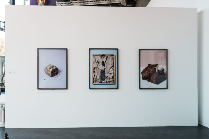 Vue de l'exposition "À la gloire de l'objet" - Estelle Hoffert au FRAC Alsace - Crédit photo : Sébastien Buzov